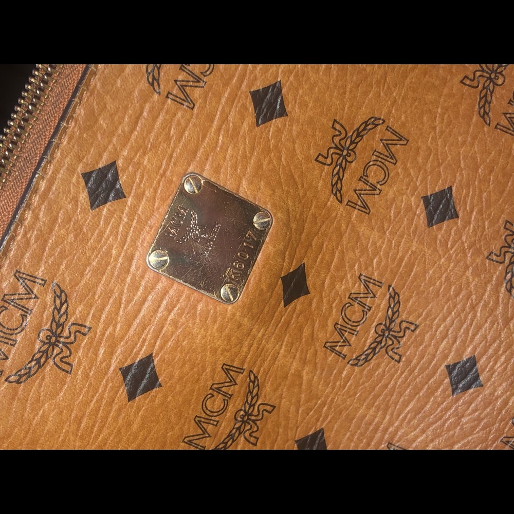 Brown MCM